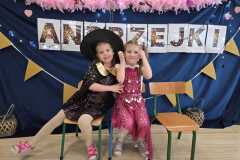 Wiewiórki dziewczynki przebrane