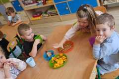 Niedźwiadki poczęstunek