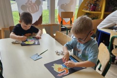 chłopcy z grupy zajączki