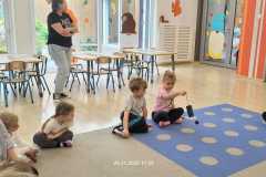 Zajączki na dywanie