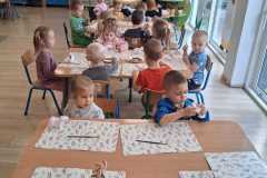 Niedźwiadki malują Kapibary