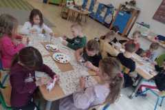 Jeżyki malują Kapibary