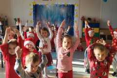 Zajączki taniec dla Mikołaja