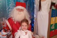 Zajączki wręczanie prezentu